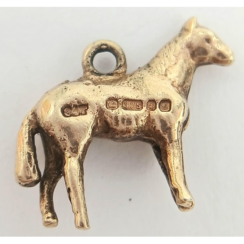 1568 - A 9k Yellow Gold Horse Pendant/Charm. 15mm. 1.3g