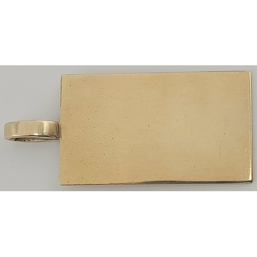 243 - A 9K YELLOW GOLD INGOT PENDANT / DOG TAG, READY TO BE ENGRAVED. TOTAL WEIGHT: 6.8G , 41MM X 29MM. Re... 