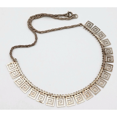 846 - A STERLING SILVER FANCY LINK COLLAR NECKLACE. TOTAL WEIGHT APPROX. 16.8G. 47CM IN LENGTH Ref: SC 410... 