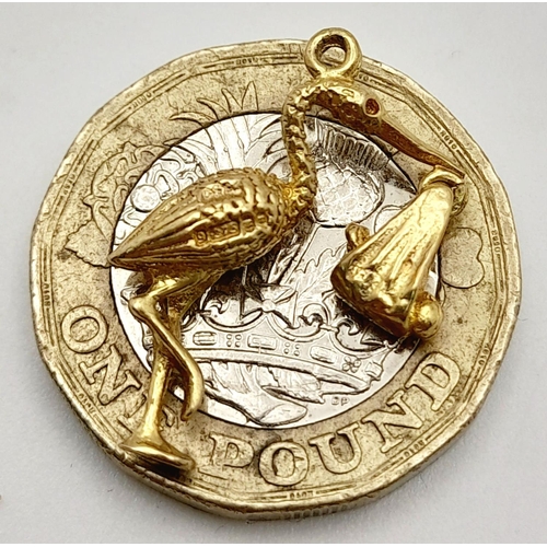 519 - A 9K Yellow Gold Stork Pendant/Charm. 2cm. 2g weight.