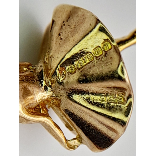 533 - A 9K Yellow Gold Ballerina Pendant/Charm. 25mm. 1.5g.