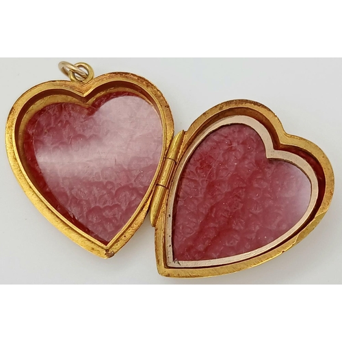 183 - A Vintage 9K Yellow Gold Heart Locket Pendant. 25mm. 3.45g