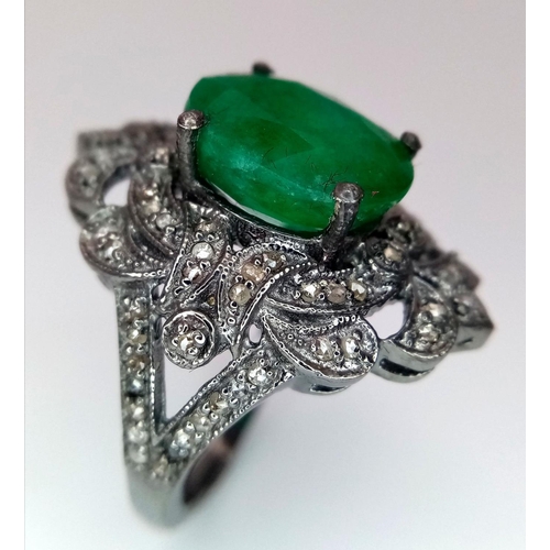 402 - An Art Deco Style 4.75ct Emerald Gemstone Ring with 0.70ctw of Diamond Accents. Set in 925 Silver. S... 