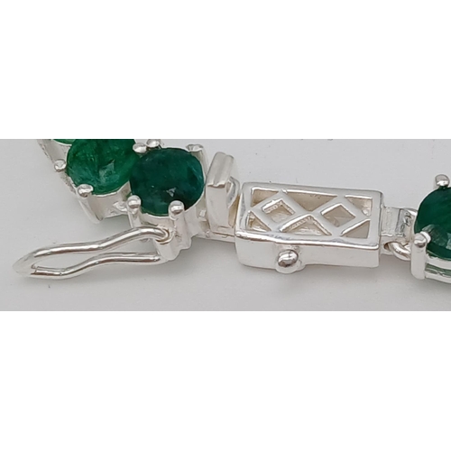 184 - An Emerald Gemstone Tennis Necklace. Set in 925 Silver. 44cm length. Ref: CD-1513