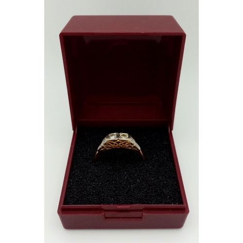 189 - Antique 18 carat GOLD RING with TWIN DIAMONDS set in PLATINUM.2.14 grams. Size N 1/2.