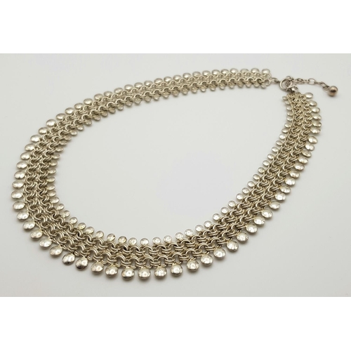 282 - A Very Elegant Solid Silver 800 Collar Necklace, 47 grams, 41cm. In very good condition.