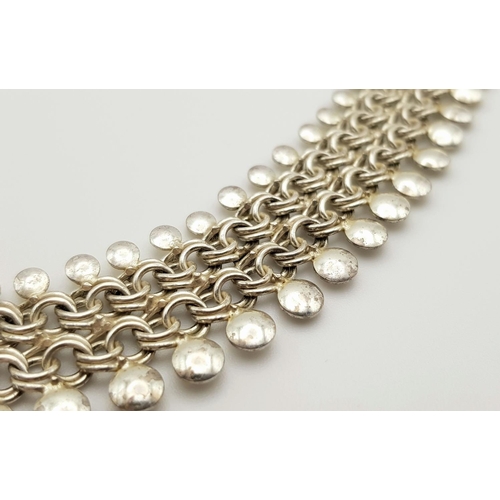 282 - A Very Elegant Solid Silver 800 Collar Necklace, 47 grams, 41cm. In very good condition.