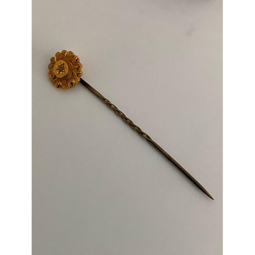 315 - Antique 15 carat GOLD STICK TIE PIN and FINIAL with DIAMOND CENTRE.