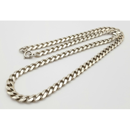 318 - A vintage Solid Silver 925 Curb Chain Necklace, 39.5 grams, 51cm. In good condition.