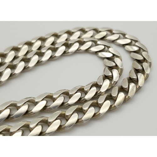 318 - A vintage Solid Silver 925 Curb Chain Necklace, 39.5 grams, 51cm. In good condition.