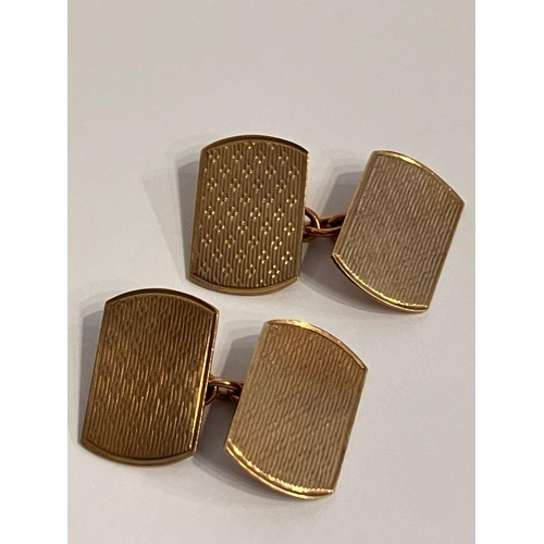 42 - Vintage Hallmarked 9 CARAT GOLD CUFFLINKS. Chain Linked with attractive engine turned design. 3.75 g... 