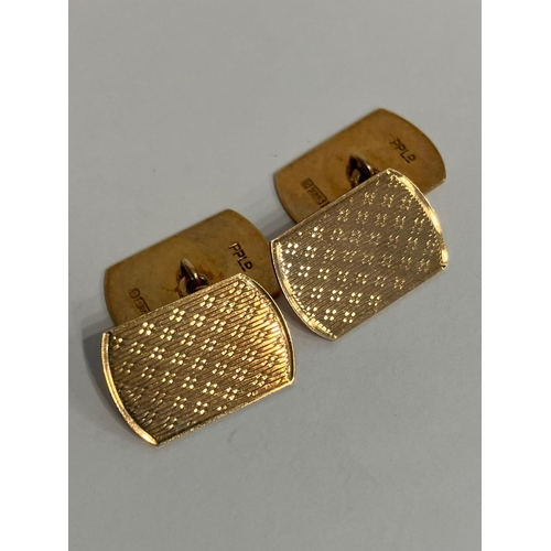 42 - Vintage Hallmarked 9 CARAT GOLD CUFFLINKS. Chain Linked with attractive engine turned design. 3.75 g... 