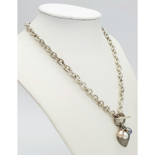 422 - An Attractive Solid Silver 925 Necklace, Belcher Chain, T Bar, Heart and Pearls Pendant, 39.4 grams,... 