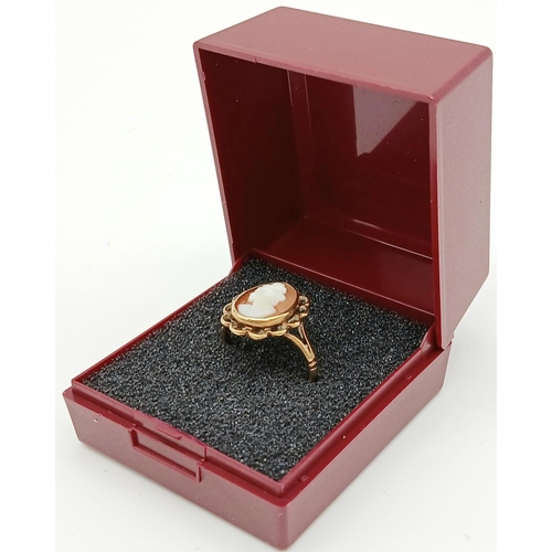 441 - Vintage 9 CARAT GOLD CAMEO RING.Set in attractive GOLD LOOPED MOUNT. Complete with ring box.  Full U... 