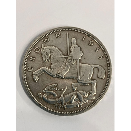 448 - 1935 SILVER ROCKING HORSE CROWN in Extra Fine Condition. Having bold and raised definition to both s... 