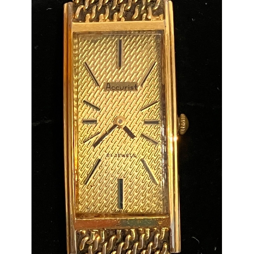 462 - Rare Gentleman’s Vintage Gold Plated ACCURIST RECTANGULAR ‘LONG FACE’ WRISTWATCH.Having GOLD PLATED ... 