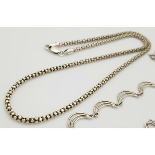 830 - Three Various Styles Solid Silver 925 Necklaces, Total weight: 25.3 grams, 40 to 45 cm. All in very ... 