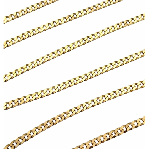 571 - A 9K Yellow Gold Petit Curb Link Necklace. 46cm. 3.1g.