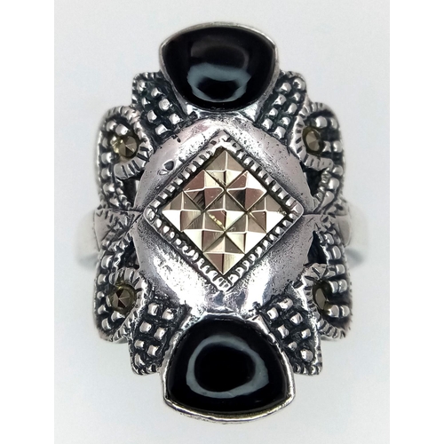 588 - Magnificent VINTAGE BLACK ONYX set SILVER MARCASITE RING. Complete with ring box. Size O 1/2 - P.