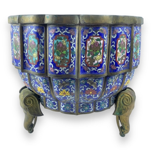 902 - An antique Chinese Cloisonné bronze Enamel large Fruit Bowl/Centre piece. Featuring a vibrant blue, ... 