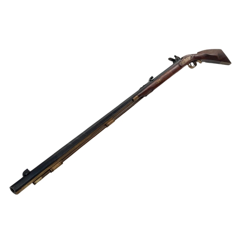 1174 - An Italian Pedersoli Muzzle Loading Black Powder Shotgun. 
Calibre -.45. 136cm total length. Comes w... 