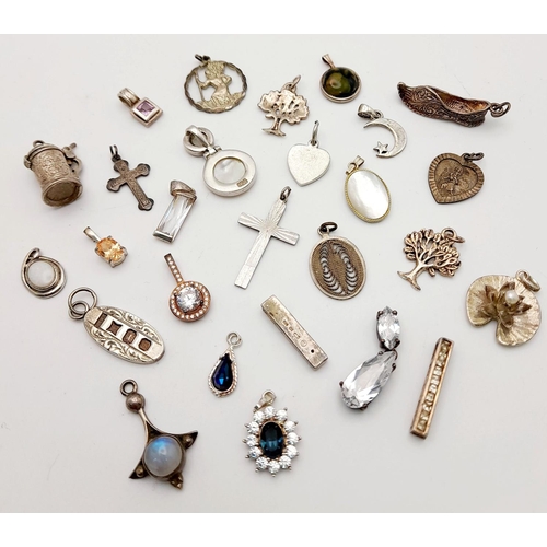 1112 - A Selection of Silver Charms. 45g total weight.