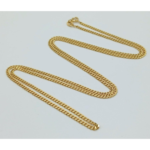 585 - A 9K Yellow Gold Petit Curb Link Necklace. 54cm. 3.87g