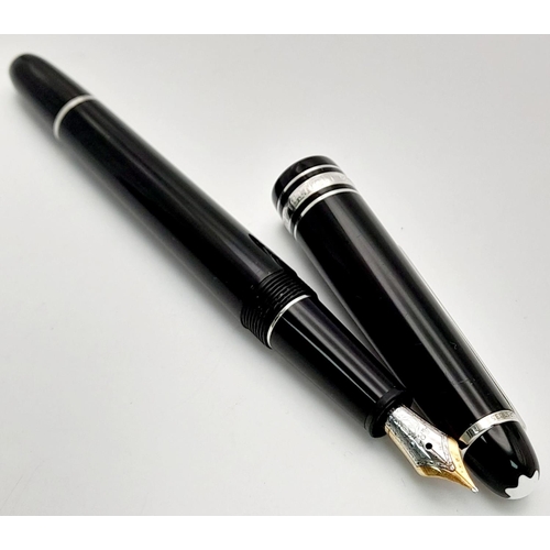 976 - A Montblanc Meisterstuck Fountain Pen. Black lacquer and silver tone decoration. 14k gold nib. 14cm.