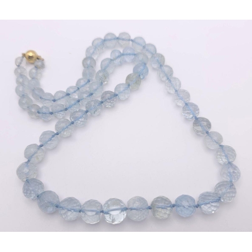 799 - A Wondrous Faceted Aquamarine Gemstone Necklace. Graduating beads of ice blue beauty. 297ctw. 50cm l... 