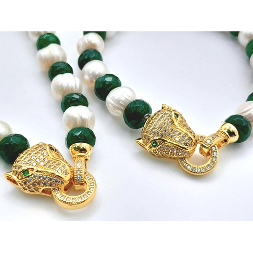 1326 - A very glamorous green jade and natural cultured pearl necklace, bracelet and earrings set with gold... 