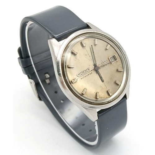 1342 - A Vintage Orient 21 Jewels Autodater Gents Watch. Grey rubber strap. Stainless steel case - 37mm. Si... 