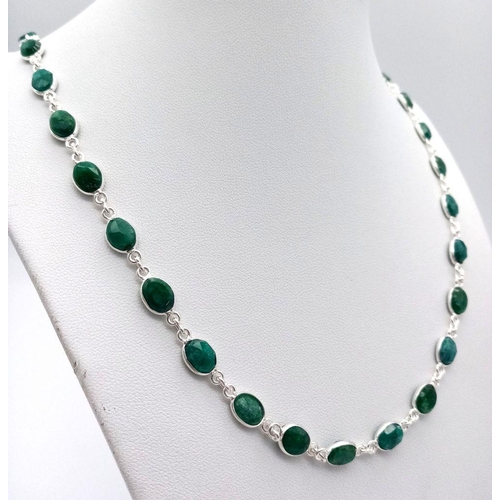 1363 - An Emerald Gemstone Chain Necklace set in 925 Silver. 56cm length. CD-1507