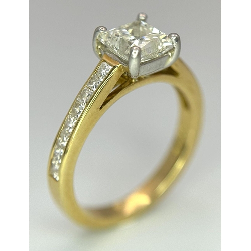 1169 - A 18K Yellow Gold Princess Cut Diamond Ring with Diamond Set Shoulders & E.D.R Certification, 1.01ct... 