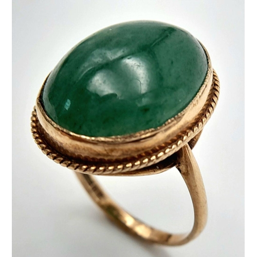 1508 - A 9k Yellow Gold Aventurine Cabochon Cut Ring, 6.1g total weight, 20x15mm aventurine, size Q.

ref: ... 