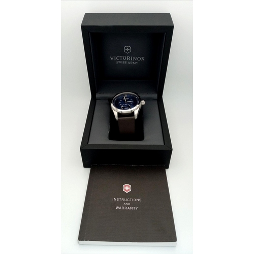 1322 - A Men’s Victorinox Swiss Army Automatic Skeleton Back Watch Model 241073- 45mm Case. Complete with b... 