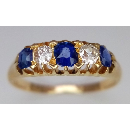 116 - AN 18K YELLOW GOLD VINTAGE, POSSIBLY ANTIQUE, OLD CUT DIAMOND AND SAPPHIRE RING. 2.8G. SIZE O. VERY ... 