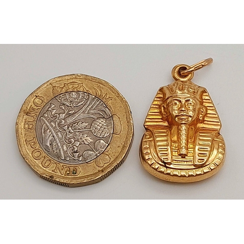 719 - A 9K YELLOW GOLD TUTANKHAMUN DEATH MASK CHARM/PENDANT. 1.5G. 25MM. SC5032