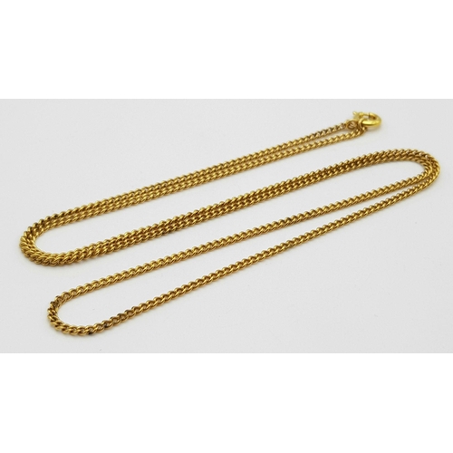 722 - A 9K Yellow Gold Petit Curb Link Necklace. 48cm. 3.3g.