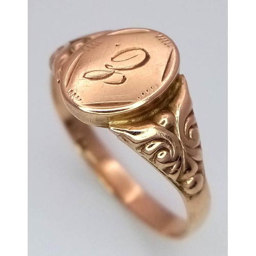 729 - A 9K Yellow Gold Initialled 'E' Signet Ring. Size L. 1.5g weight.