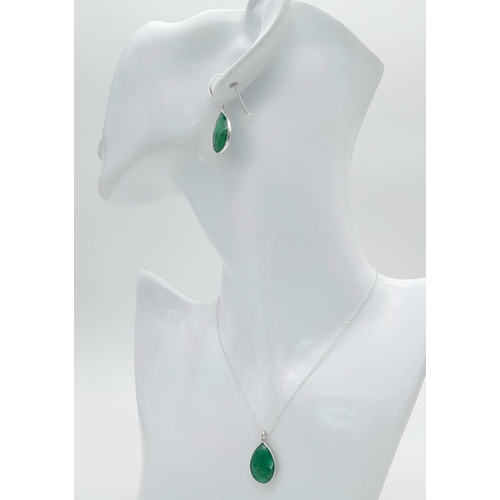 1573 - A Pair of Emerald Gemstone Earrings and Pendant Set. Set in  925 Silver. CD-1537