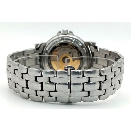 1265 - An Oris 27 Jewels Automatic Unisex Watch. Stainless steel bracelet and case - 35mm. Skeleton back. W... 