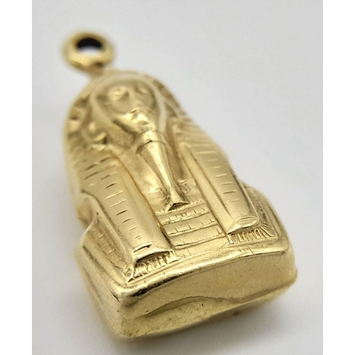 335 - AN 18K YELLOW GOLD TUTANKHAMUN CHARM/PENDANT. 2.2G. 2CM. SC5053