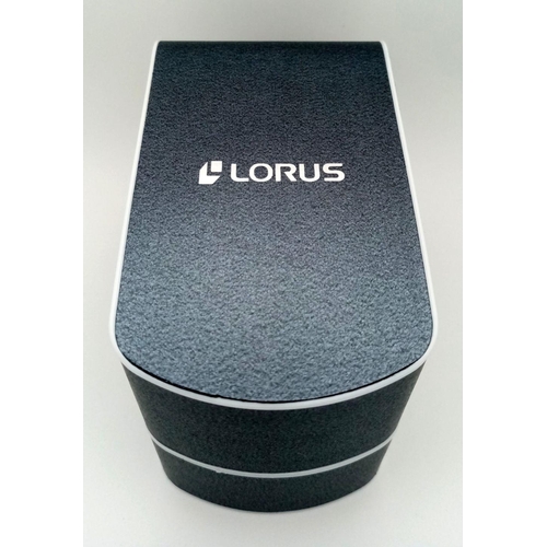 472 - A Lorus R23 Series Digital Watch. Black rubber strap. Case - 40mm. Quartz movement. In working order... 