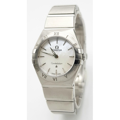 148 - An Omega Constellation Quartz Ladies Watch. Stainless steel bracelet and case - 26mm. Mother of pear... 