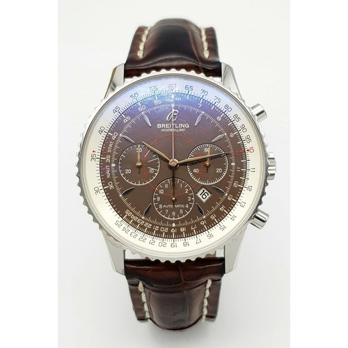 17 - A Breitling Montbrilliant Automatic Chronograph Gents Watch. Brown leather strap. Stainless steel ca... 