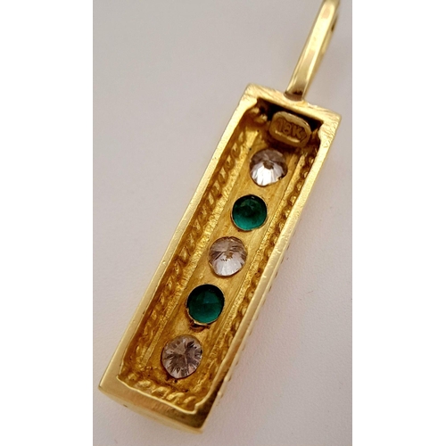 14 - Absolutely stunning 18 CARAT GOLD, DIAMOND and EMERALD PENDANT. Having Beautiful GOLD ROPE TWIST SUR... 