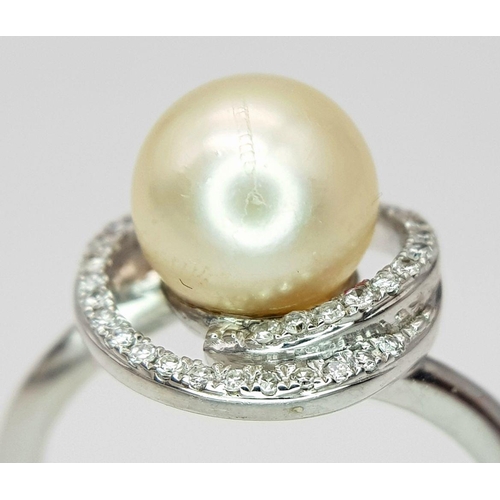 177 - A 14K WHITE GOLD DIAMOND & PEARL SWIRL RING 3.2G SIZE O. Ref: CHIN 5001