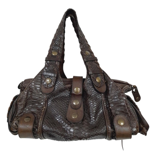 333 - A Fendi Leather Snakeskin Shoulder Bag. Brown leather exterior with snakeskin texture, brass-toned h... 