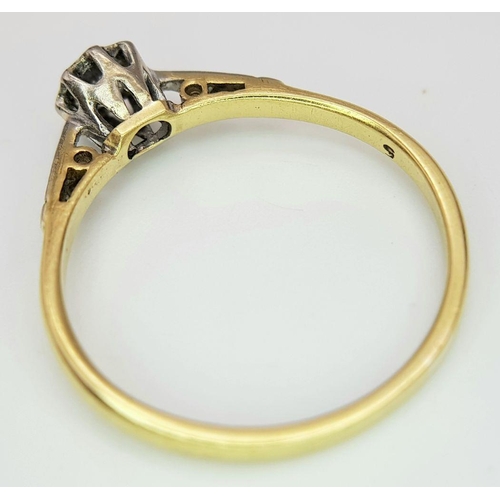 401 - AN 18K YELLOW GOLD & PLATINUM VINATGE DIAMOND RING 2.4G SIZE R 1/2. Ref: A/S 1166