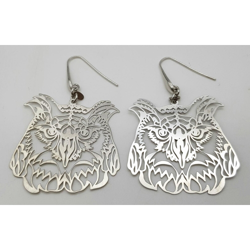 952 - A STERLING SILVER SILHOUETTE CUT OUT OWL DESIGN DROP EARRINGS 7.2G. Ref: H 5011